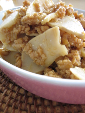 冷麺の具に◎鶏挽き肉と竹の子のピリ辛炒め