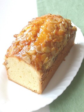 トッピングが最高◎アーモンドバターケーキ