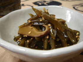 茎わかめの佃煮