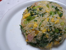 栄養たっぷり！小松菜チャーハン