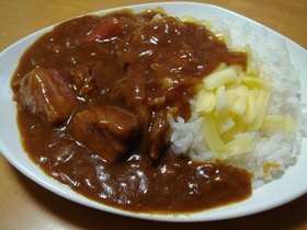 トロットロ！柔らか豚バラカレー。