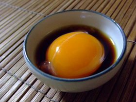ゴハンが進む！！卵黄のめんつゆ漬け