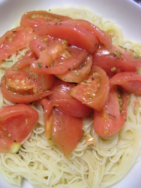 トマトの冷製パスタ