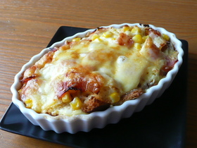 パンの耳でベーコーン☆キッシュ風