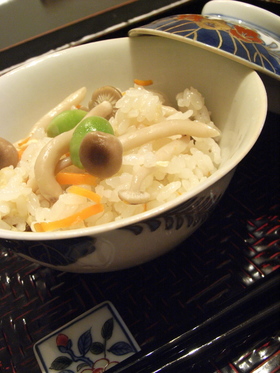 ＊炊飯器におまかせ＊しめじご飯＊