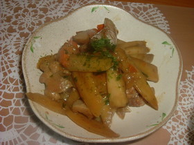 ご飯にあう！ごぼうと鶏肉のきんぴら風煮物