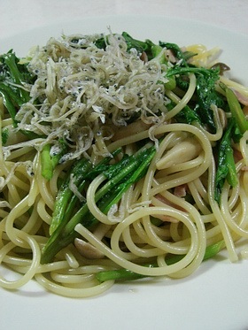 春菊としめじの和風パスタ