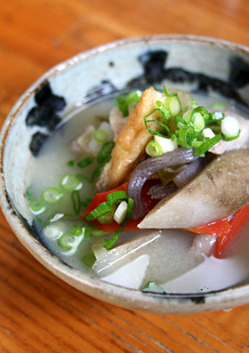 セロリの入った我が家のとん汁