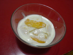 りんごと黄桃♪ヨーグルトサラダ？