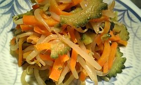ゴーヤメインの野菜炒め