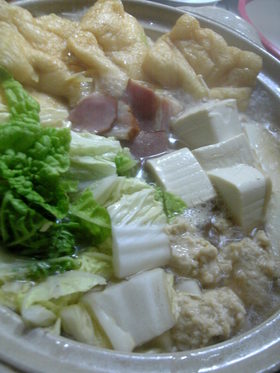 鶏団子と白菜　塩ちゃんこ。
