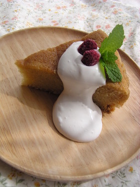 **卵・乳なし！基本のスポンジケーキ**