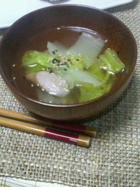 ３分で作る☆白菜とウインナーの中華スープ