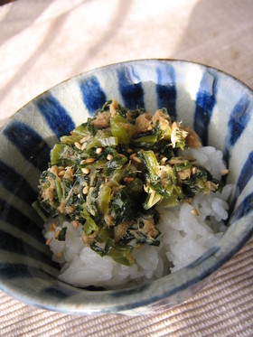 にんにく醤油で♪ツナと小松菜ぬれふりかけ