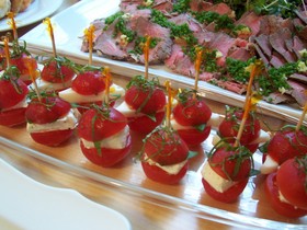 パーティーにぴったり！トマトのカプレーゼ