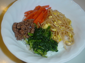 調味料は３つだけ♪本格ビビンバ
