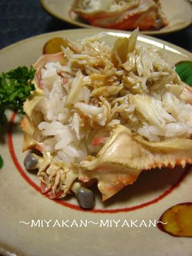 甲羅で旨味UP↑↑これが本当のカニ飯よ♪