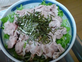 ピリ辛！水菜と豚肉のしゃぶしゃぶ風サラダ