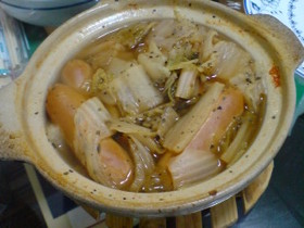 土鍋で作る！ウィンナーと白菜のバジル煮