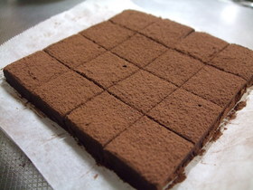 なめらかな口溶け 生チョコ