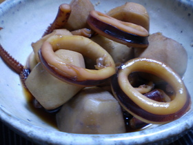 定番　イカと里芋の煮物