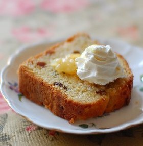 ラムレーズンのバターケーキ