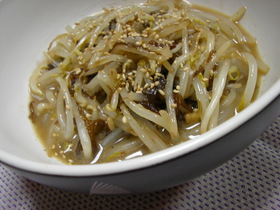 もずく・もやし炒め