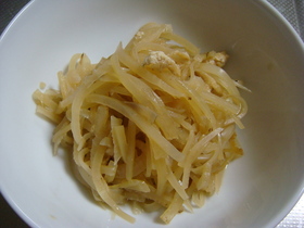 節約！だいこんの皮炊いたん