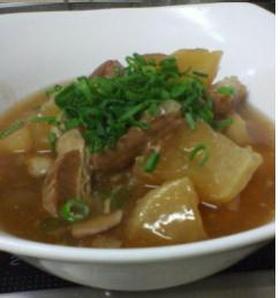 豚肉と大根のとろとろ煮込み