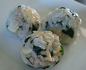 離乳食に☆ほうれん草とチーズのおにぎり
