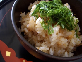 サクサクカリカリ♪きつねじゃこご飯