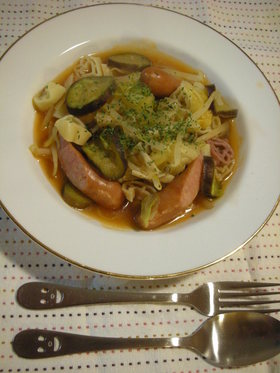 パスタの入ったミネストローネ