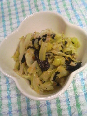 調味料いらず♪キャベツの梅海苔サラダ❤