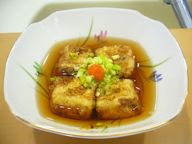 簡単♪　汁も飲める主役の揚げ出し豆腐