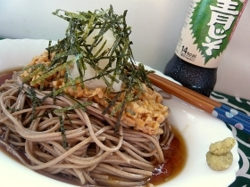 ネバじゅる～青じそジュレかけ蕎麦
