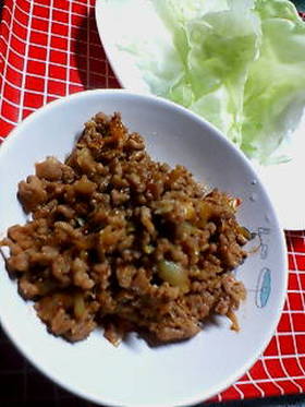 豚挽き肉で♪肉味噌♪レタス包みで♪