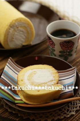 はちみつロールケーキ