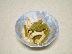 茎わかめの煮物
