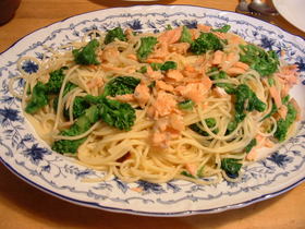 超簡単♪鮭と菜の花で♪春の雛祭りパスタ~
