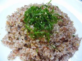 ＊コンビーフ＋梅干＋雑穀米＝激ウマ炒飯＊