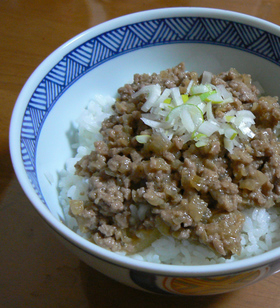 簡単！肉味噌丼
