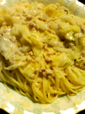 簡単ツナとキャベツのクリームソースパスタ