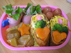 ☆ｷｭｰﾄで可愛ぃ☆お稲荷さん弁当