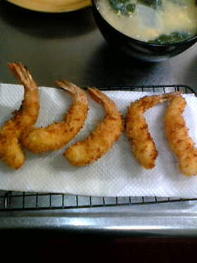 ほんのりチーズのエビフライ