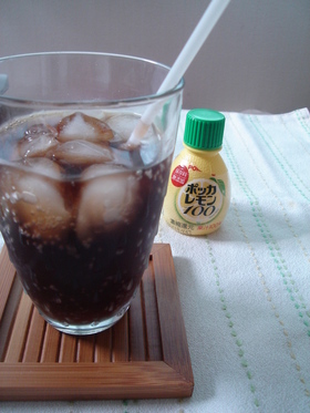 ☆コーラにレモン果汁☆