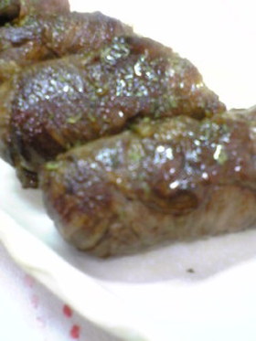 牛肉でご飯巻き巻き焼肉おにぎり