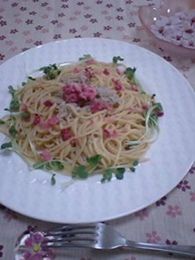 春の香り♡桜の花パスタ