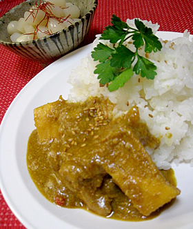 チキンとタケノコの和風ごまカレー