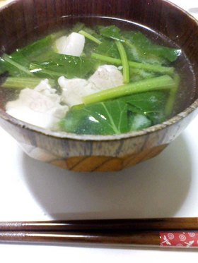 カブの葉と豚バラのお味噌汁