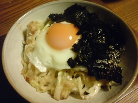 大人気♪目玉焼き丼